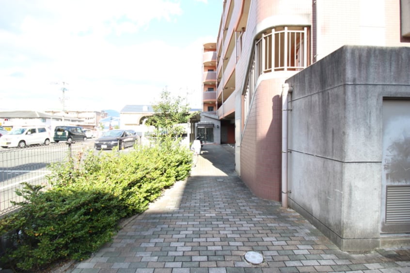 エントランス部分 レインボ－マンション