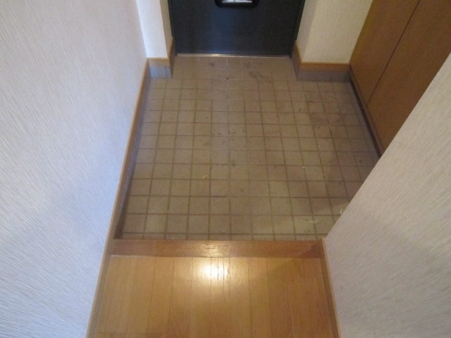 玄関 スルス門松駅前