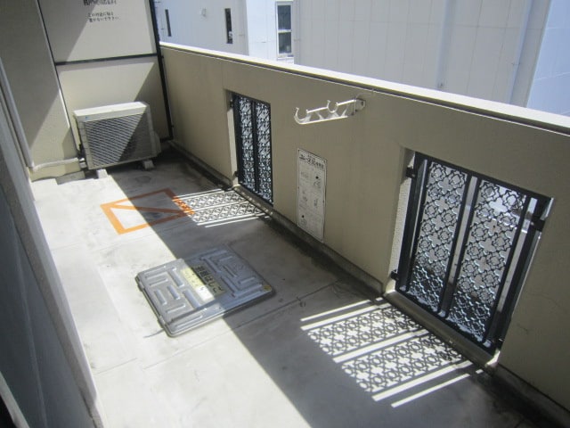 ベランダ・バルコニー スルス門松駅前