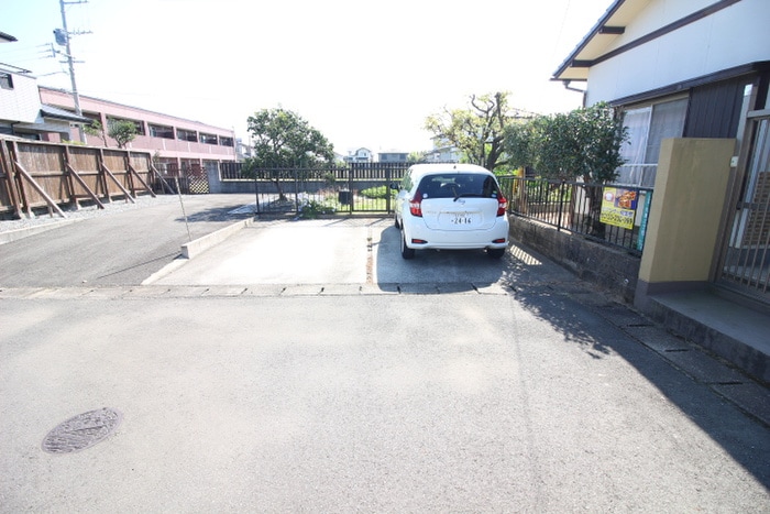 駐車場 三津木様戸建