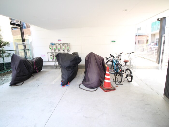 バイク置き場 casamento MOTORE
