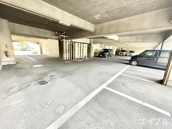 駐車場 レジデンス鋲賀