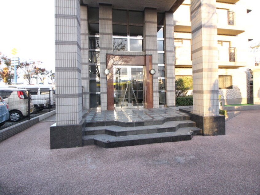 エントランス部分 クレスティ空港前