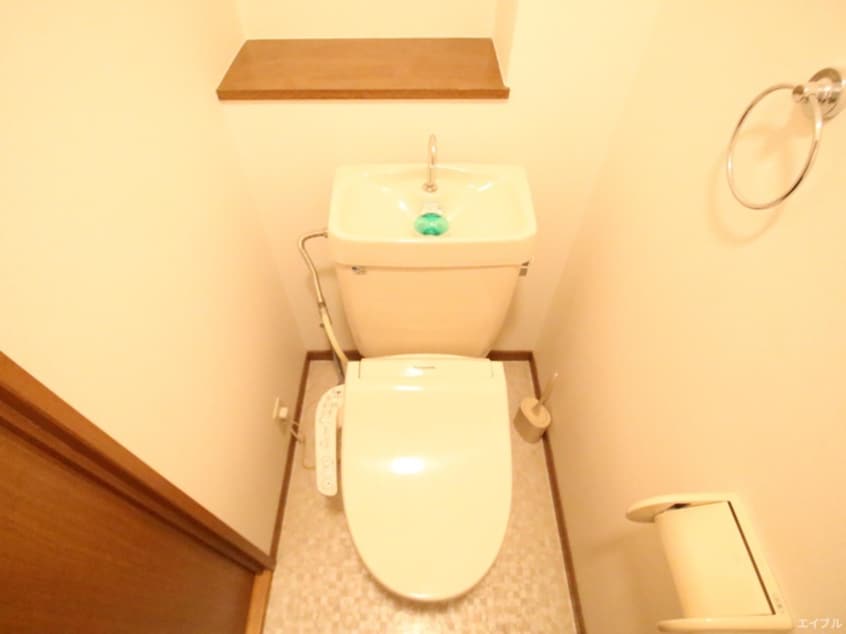 トイレ クレスティ空港前