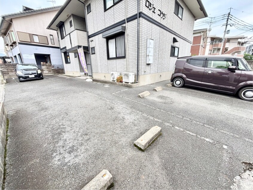 駐車場 ロジェコウジ