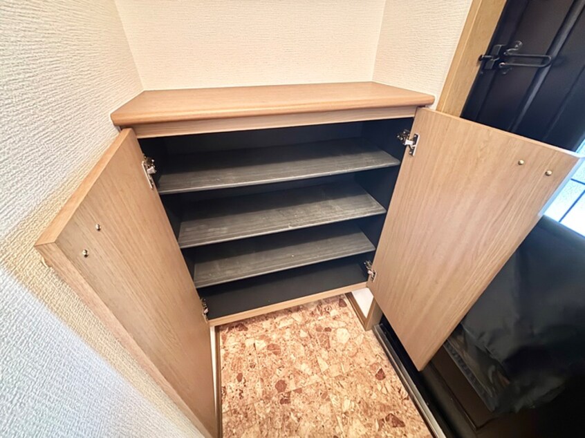 靴箱 ロジェコウジ