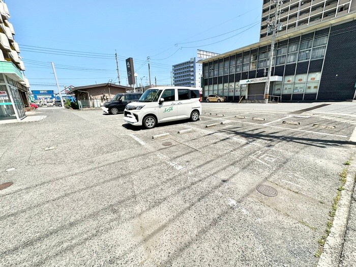 駐車場 スカイパレスハラダ