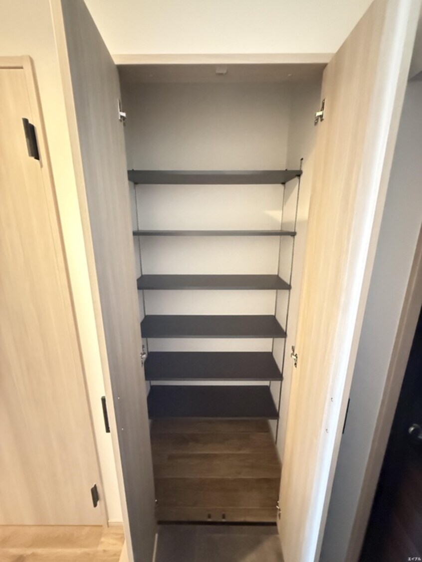 靴箱 ロイヤル博多駅南