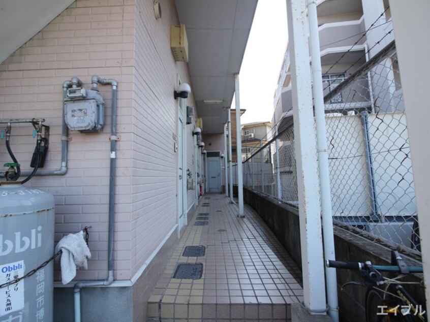 エントランス部分 マキシム空港前Ⅲ