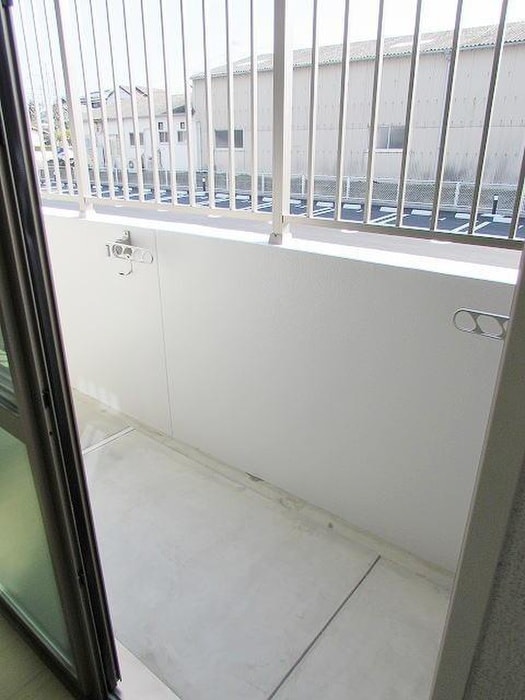 ベランダ・バルコニー ＥＬＥＶＩＴＡ弥永