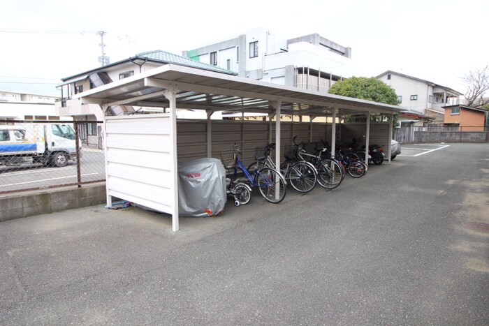駐輪場 フクヨシ３
