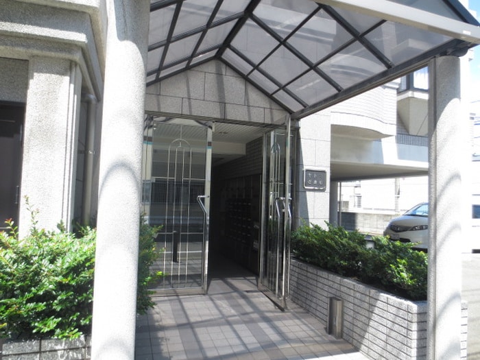 エントランス部分 キトミ壱番館