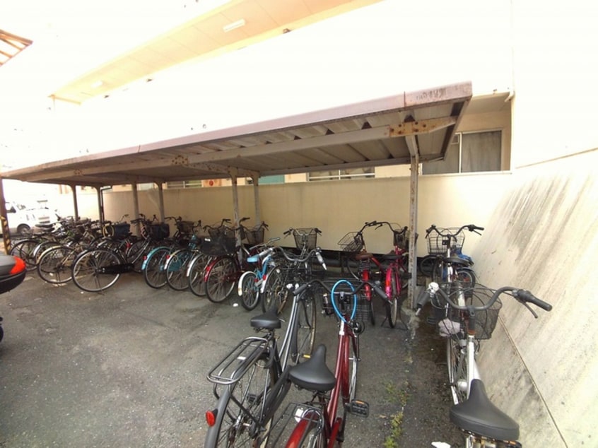 駐輪場 原グリ－ンハイツ