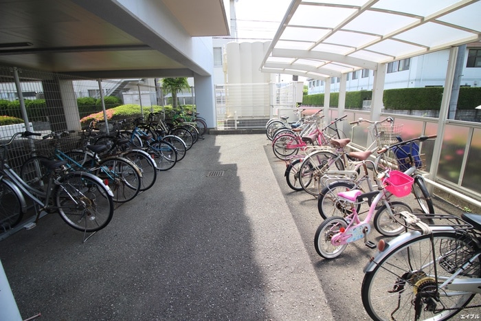 駐輪場 サンバード春日