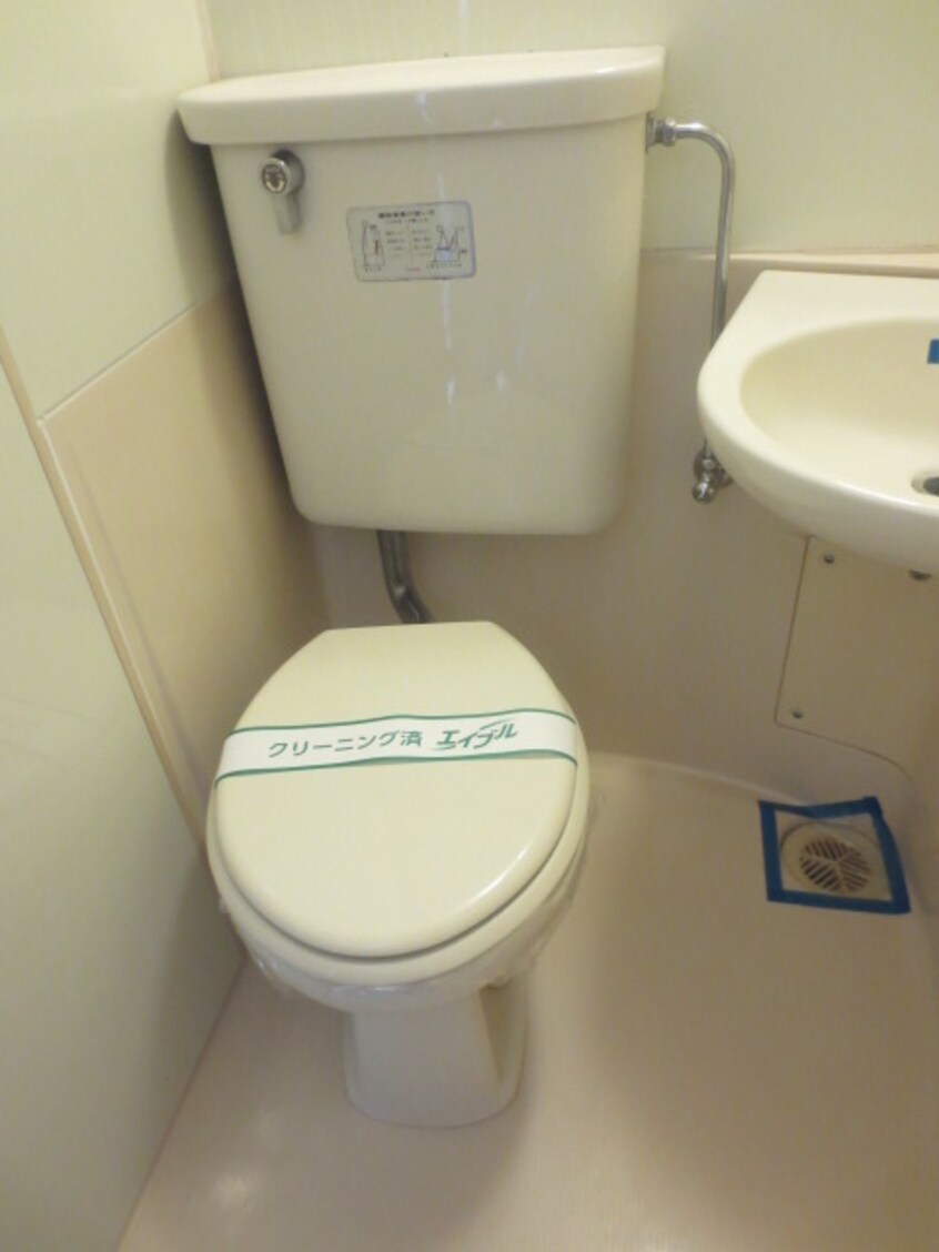 トイレ ファミ－ル天神(810)