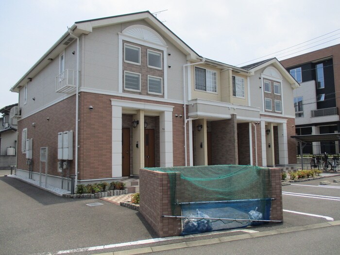 外観写真 グランディ－ル一番館