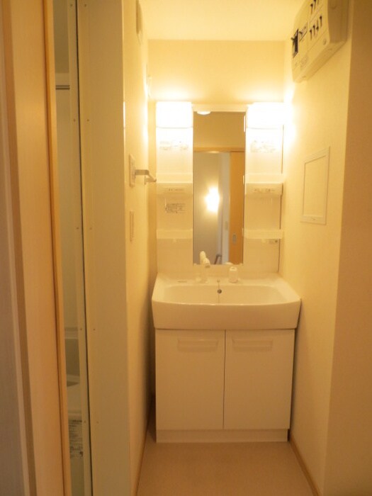 洗面 グランディ－ル一番館