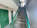 エントランス部分 野間シャトル