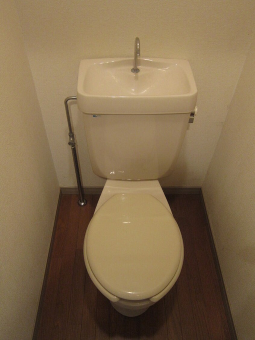 トイレ コスモビレッジ