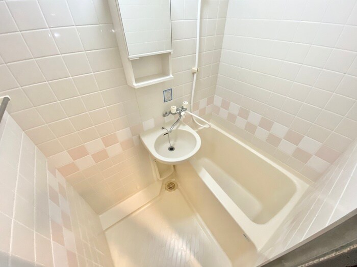 バス／シャワールーム等 ﾗｲｵﾝｽﾞﾏﾝｼｮﾝ皇后崎公園(1004)