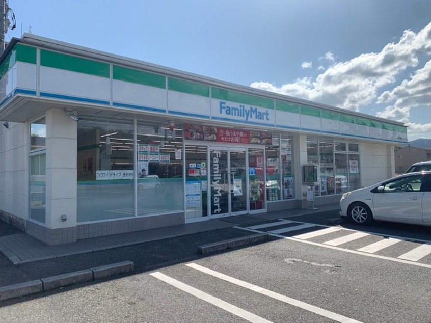 ファミリーマート花瀬店(コンビニ)まで1100m シャンアビテ　A棟