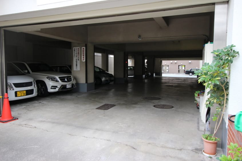 駐車場 高倉マンション