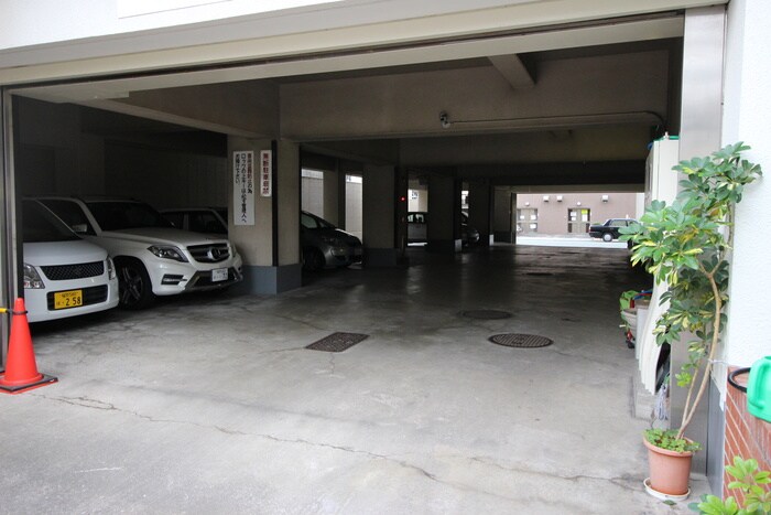 駐車場 高倉マンション