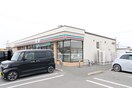 セブンイレブン飯塚椿店(コンビニ)まで2000m カメリアグランデⅠ