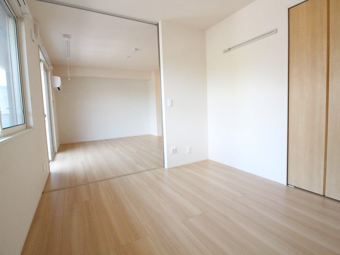 居室 Ｄ－ｒｏｏｍＫ＆Ｙ　穴生