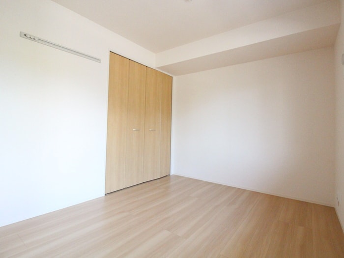 居室 Ｄ－ｒｏｏｍＫ＆Ｙ　穴生