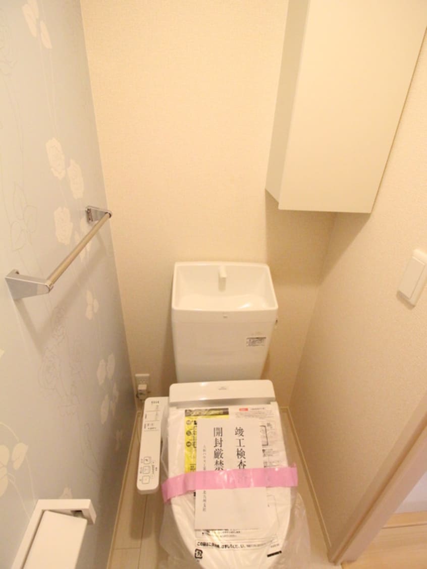 トイレ Ｄ－ｒｏｏｍＫ＆Ｙ　穴生