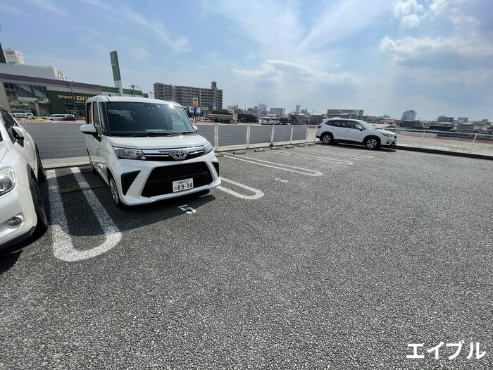 駐車場 駅前本社ビル