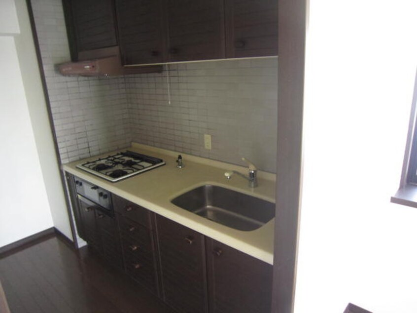 キッチン 日之出ビル高砂