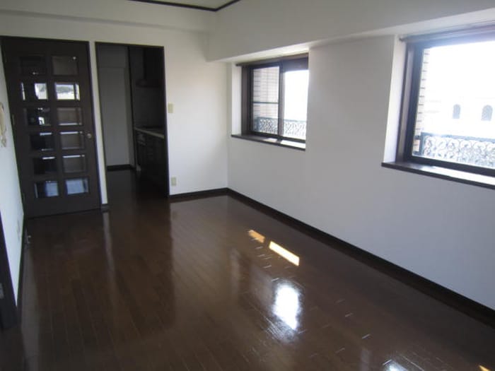 居室 日之出ビル高砂