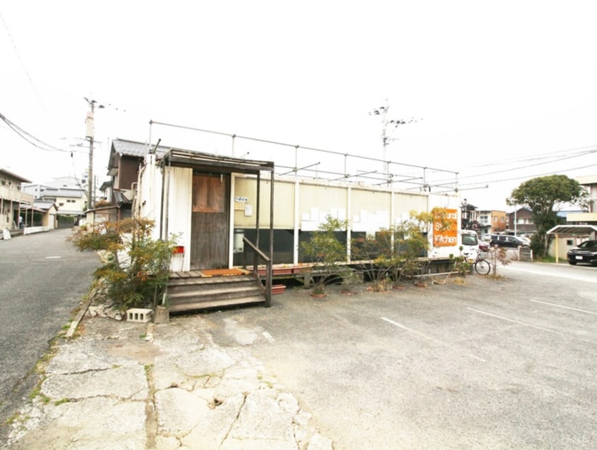 ちゅるるちゅーら長行店(その他飲食（ファミレスなど）)まで750m 長尾グリーンハイツ