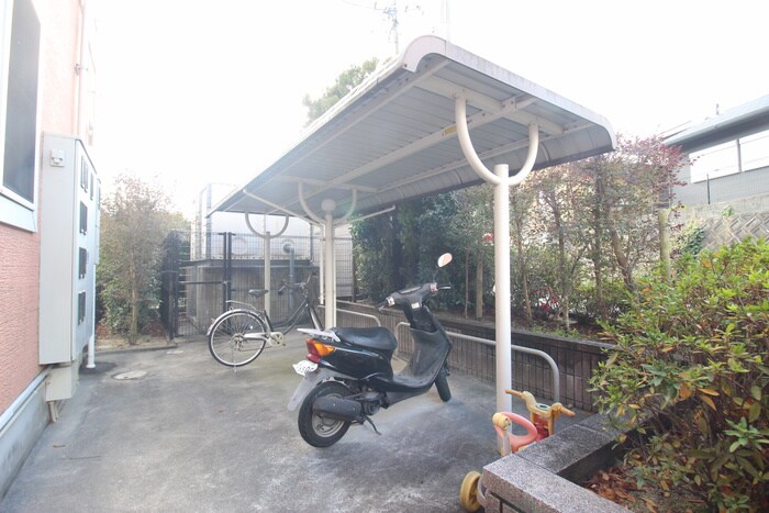 駐輪場 フォレストピアＡ