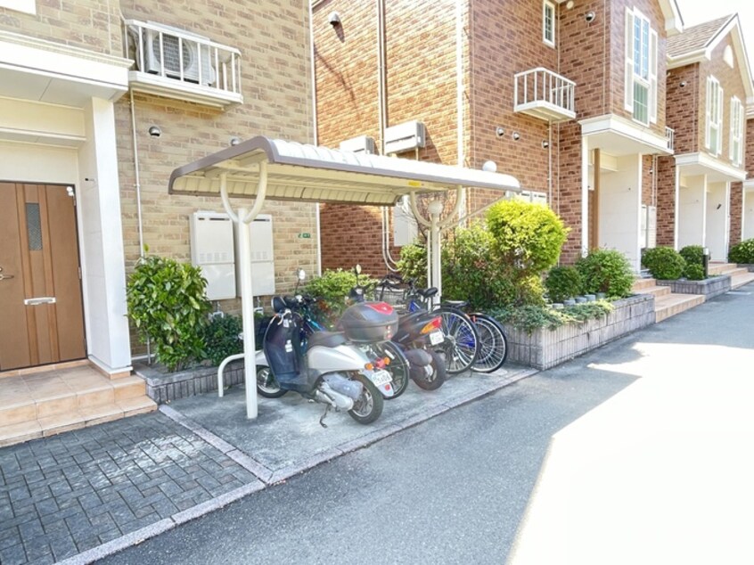 駐輪場 フォレストピアＢ