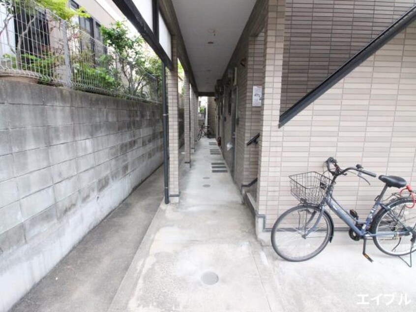 エントランス部分 リバ－サイドⅠ