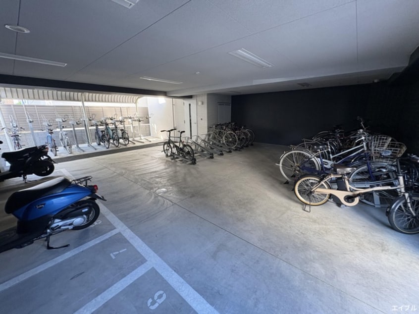 駐輪場 アルファレガロ大橋