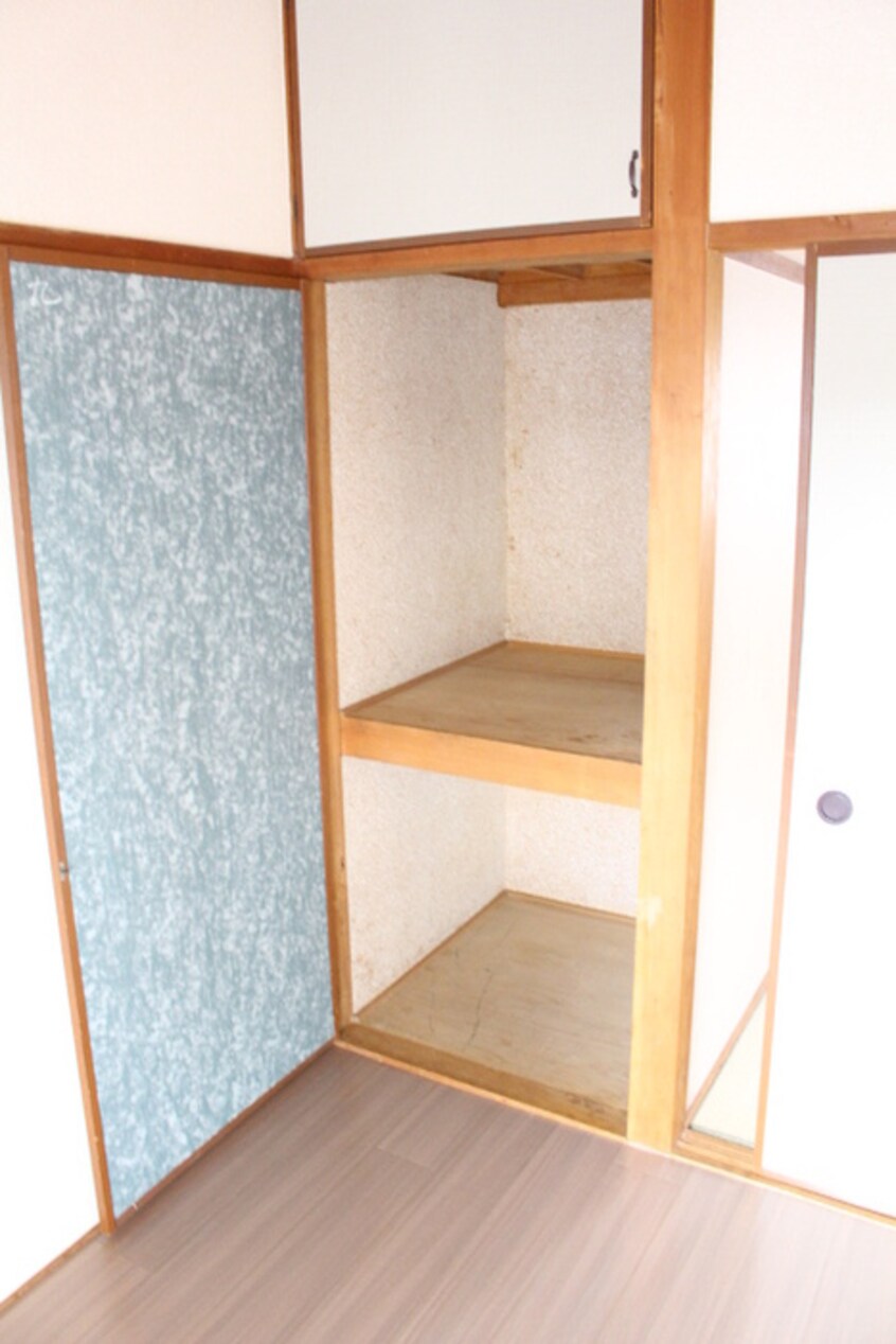 収納 コーポラスホワイト