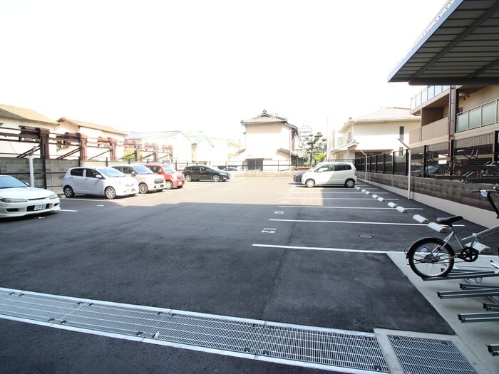 駐車場 ｸﾞﾗﾝﾌｫｰﾚ箱崎ﾌﾟﾚﾐｱ（1207）