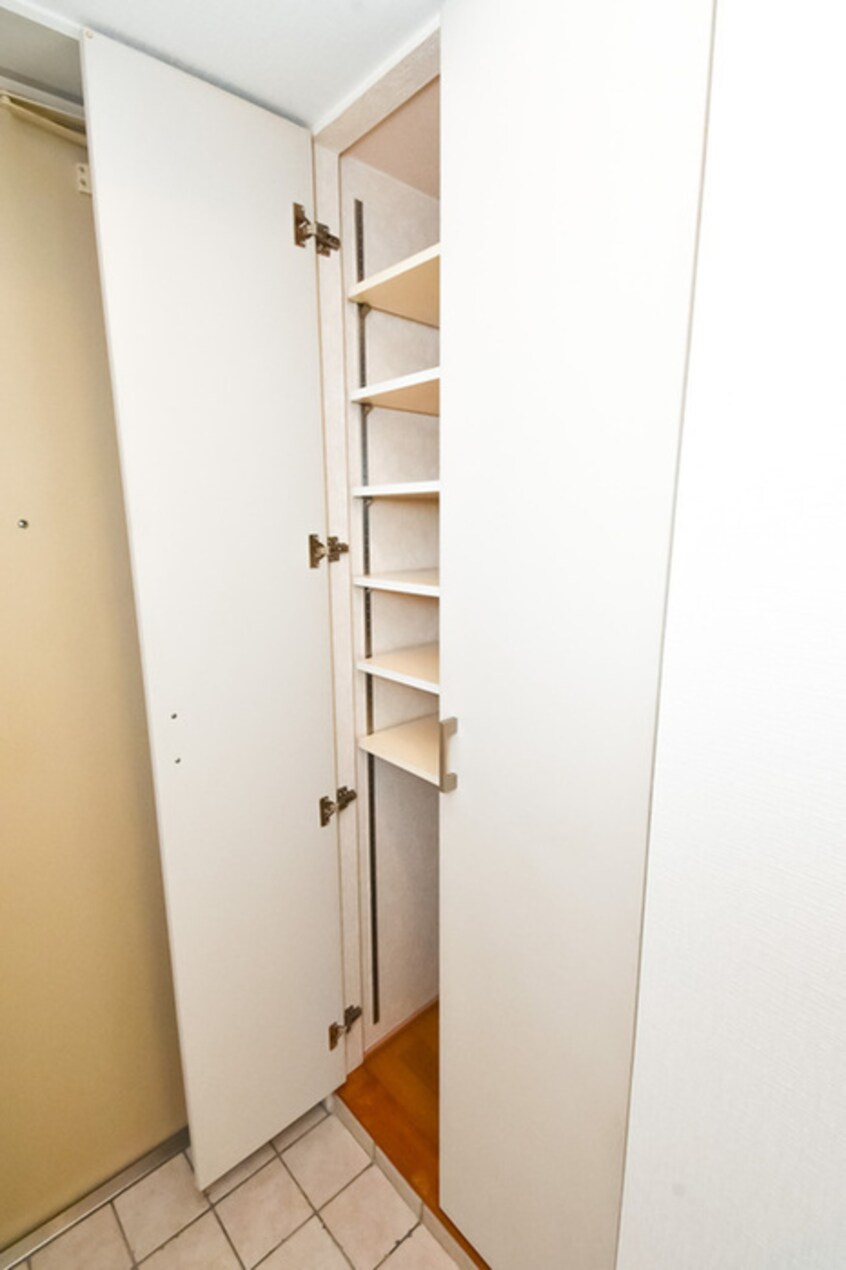 靴箱 サヴォイステディハウス（1003）