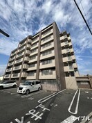 リ・エミネンスの外観