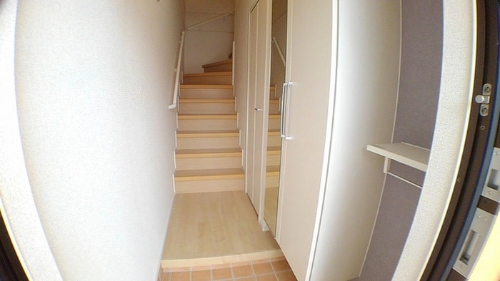 玄関 コスモスK