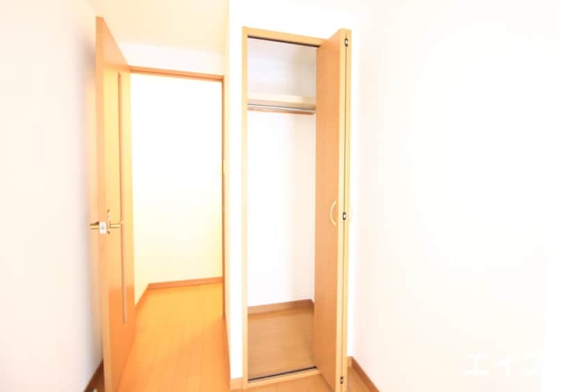 収納 ロザリオカーサⅢ