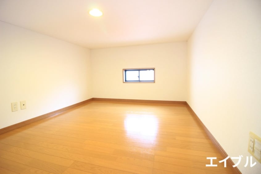 ロフト ロザリオカーサⅢ