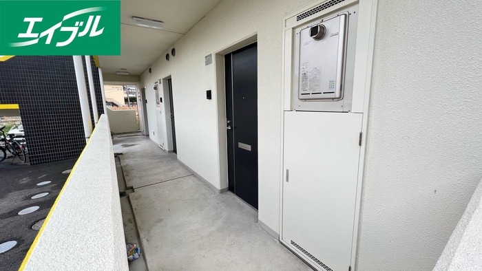 エントランス部分 オークマンション立岩