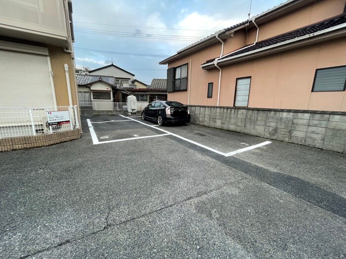 駐車場 バリュージュ沓川