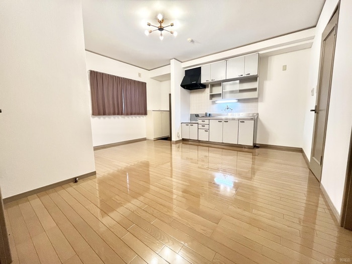 居室 サーフサイドビル海老津