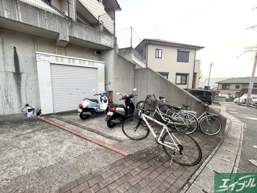 駐輪場 風雅１号館